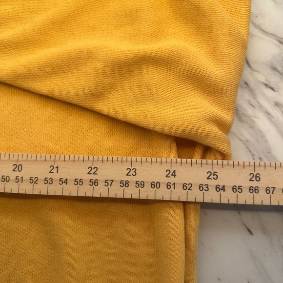 Time & Tru Size XL Lightweight  Autum   YellowLong Sleeve Top - Picture 5 of 7